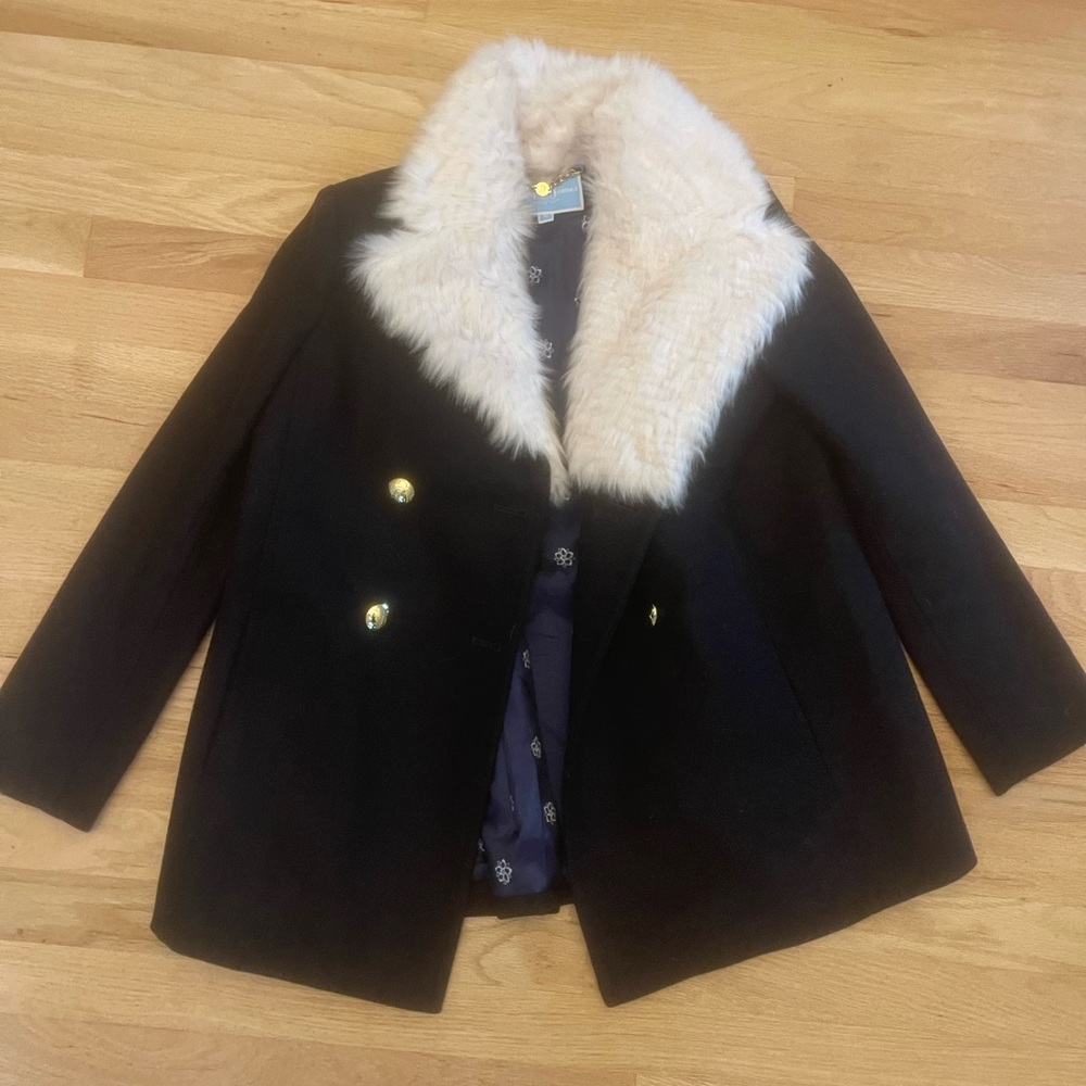 Draper James Coat with Cream Fur Collar